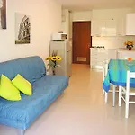 Gemini Con Piscina Apartamento