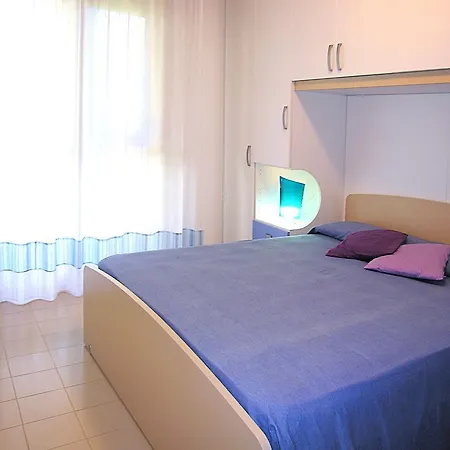 Gemini Con Piscina Apartament *